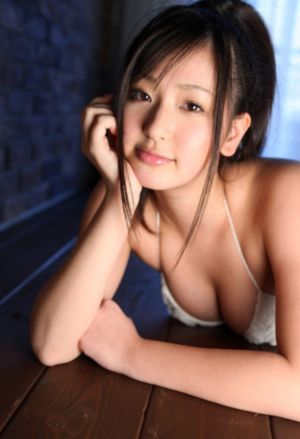 国精产品一二三区美女黄污污污-中英字幕欧美在线观看