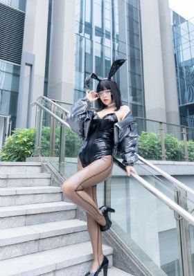 激情视频厨房-双语中字欧美在线观看