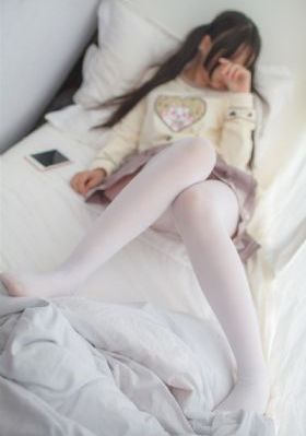 私人健身房的淫乱色诱健身教练1-迅雷资源完整无删减版