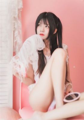 伊人中文在线-神马完整无删减版